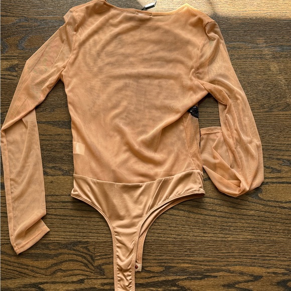 JLUXLABEL Tan and Black One Shoulder Bodycon Top - Picture 4 of 4